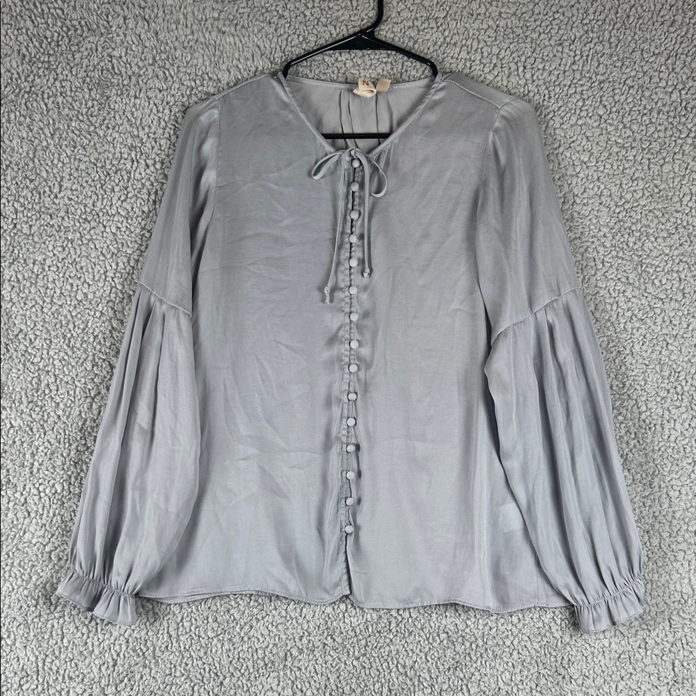 Dolan Long Sleeve Light Gray Button Down Top Women’s Size S